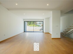 Moradia T3 - Lob�o, Santa Maria da Feira, Aveiro - Miniatura: 2/24