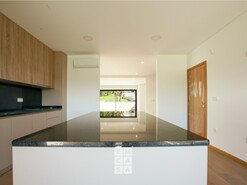 Moradia T3 - Lob�o, Santa Maria da Feira, Aveiro - Miniatura: 7/24