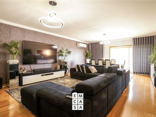 Apartamento T4 - Santiago de Riba-Ul, Oliveira de Azem�is, Aveiro - Imagem grande