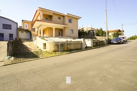 Moradia T3 - Nogueira do Cravo, Oliveira de Azem�is, Aveiro