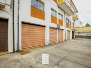 Garagem - Santa Maria da Feira, Santa Maria da Feira, Aveiro - Miniatura: 3/9