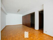 Garagem - Santa Maria da Feira, Santa Maria da Feira, Aveiro - Miniatura: 8/9