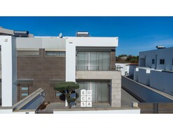 Moradia T4 - Santa Maria da Feira, Santa Maria da Feira, Aveiro - Miniatura: 1/24