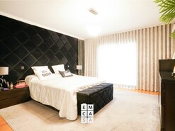 Apartamento T4 - Santiago de Riba-Ul, Oliveira de Azem�is, Aveiro - Miniatura: 18/24