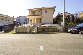 Moradia T3 - Nogueira do Cravo, Oliveira de Azem�is, Aveiro - Miniatura: 1/24