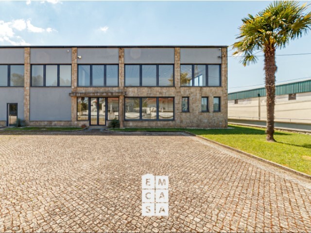 Armazém - São João de Ver, Santa Maria da Feira, Aveiro - Imagem grande