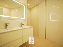 Apartamento T2 - Santiago de Riba-Ul, Oliveira de Azem�is, Aveiro - Miniatura: 23/24