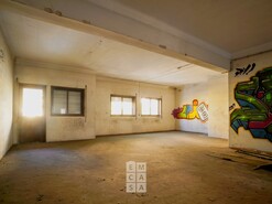 Pr�dio T0 - S�o Jo�o da Madeira, S�o Jo�o da Madeira, Aveiro - Miniatura: 6/21