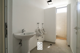 Armaz�m T0 - Pinheiro da Bemposta, Oliveira de Azem�is, Aveiro - Miniatura: 10/17