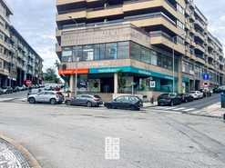 Garagem T0 - Santiago de Riba-Ul, Oliveira de Azem�is, Aveiro - Miniatura: 2/10