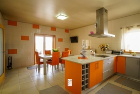 Moradia T3 - S�o Martinho de Sardoura, Castelo de Paiva, Aveiro - Miniatura: 7/24