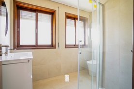 Apartamento T4 - Santiago de Riba-Ul, Oliveira de Azem�is, Aveiro - Miniatura: 19/24