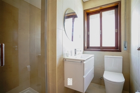 Apartamento T4 - Santiago de Riba-Ul, Oliveira de Azem�is, Aveiro - Miniatura: 24/24