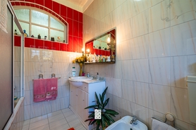 Moradia T5 - Santiago de Riba-Ul, Oliveira de Azem�is, Aveiro - Miniatura: 21/24