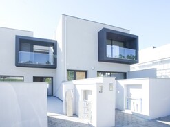 Moradia T3 - Lobo, Santa Maria da Feira, Aveiro