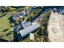 Armaz�m T0 - Santiago de Riba-Ul, Oliveira de Azem�is, Aveiro - Miniatura: 21/24