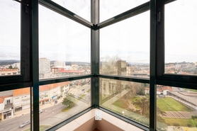 Apartamento T4 - S�o Jo�o da Madeira, S�o Jo�o da Madeira, Aveiro - Miniatura: 20/24