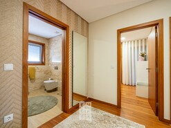 Moradia T4 - Santa Maria da Feira, Santa Maria da Feira, Aveiro - Miniatura: 23/24