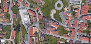 Armaz�m T0 - Santiago de Riba-Ul, Oliveira de Azem�is, Aveiro - Miniatura: 2/24