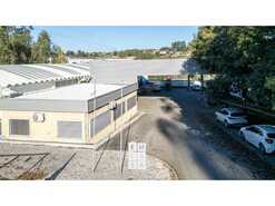 Armaz�m T0 - Santiago de Riba-Ul, Oliveira de Azem�is, Aveiro - Miniatura: 13/24