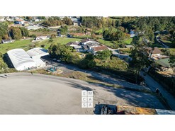 Armaz�m T0 - Santiago de Riba-Ul, Oliveira de Azem�is, Aveiro - Miniatura: 19/24