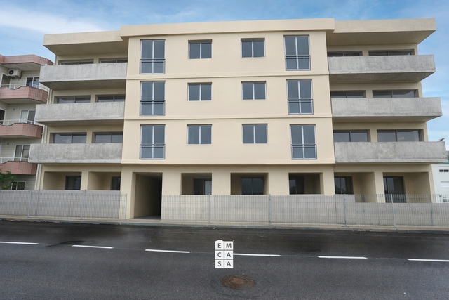 Apartamento T2 - Santiago de Riba-Ul, Oliveira de Azem�is, Aveiro - Imagem grande