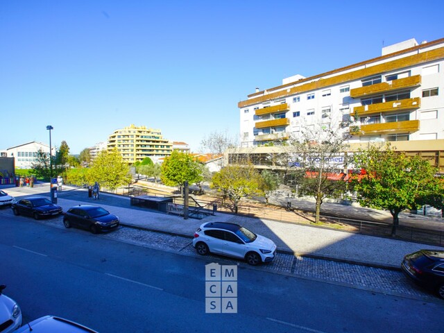 Loja T0 - Santiago de Riba-Ul, Oliveira de Azem�is, Aveiro - Imagem grande