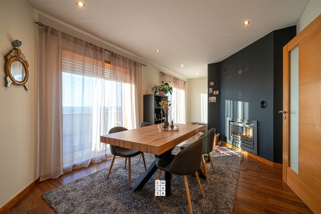 Apartamento T3 - Santiago de Riba-Ul, Oliveira de Azem�is, Aveiro - Imagem grande