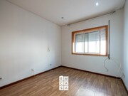Apartamento T2 - Oliveira de Azemeis, Oliveira de Azemis, Aveiro - Miniatura: 5/9