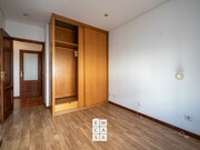 Apartamento T2 - Oliveira de Azemeis, Oliveira de Azemis, Aveiro - Miniatura: 6/9