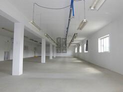 Armaz�m T0 - Santiago de Riba-Ul, Oliveira de Azem�is, Aveiro - Miniatura: 19/21