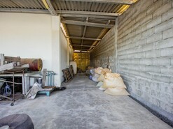 Armaz�m T0 - Lourosa, Santa Maria da Feira, Aveiro - Miniatura: 16/24