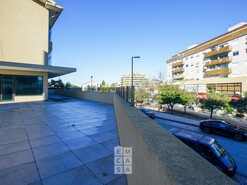 Loja T0 - Santiago de Riba-Ul, Oliveira de Azem�is, Aveiro - Miniatura: 9/20