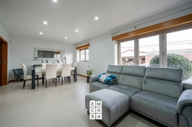 Moradia T3 - Pinheiro da Bemposta, Oliveira de Azem�is, Aveiro - Miniatura: 13/24