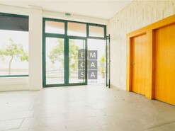 Loja T0 - Santiago de Riba-Ul, Oliveira de Azem�is, Aveiro - Miniatura: 4/16