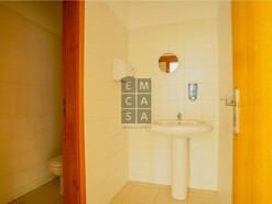 Loja T0 - Santiago de Riba-Ul, Oliveira de Azem�is, Aveiro - Miniatura: 13/16