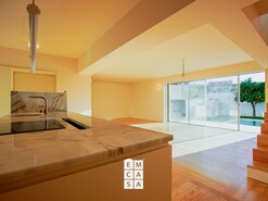 Moradia T3 - S�o Jo�o da Madeira, S�o Jo�o da Madeira, Aveiro - Miniatura: 3/24