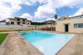 Moradia T4 - Santiago de Riba-Ul, Oliveira de Azem�is, Aveiro - Miniatura: 8/25