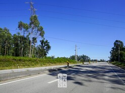 Armaz�m T0 - Loureiro, Oliveira de Azem�is, Aveiro - Miniatura: 11/14