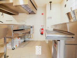 Loja T0 - Santa Maria da Feira, Santa Maria da Feira, Aveiro - Miniatura: 20/24