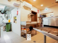 Loja T0 - Santa Maria da Feira, Santa Maria da Feira, Aveiro - Miniatura: 21/24