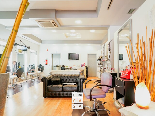 Loja T0 - Santiago de Riba-Ul, Oliveira de Azem�is, Aveiro - Imagem grande