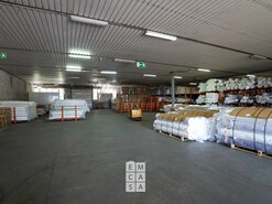 Armaz�m T0 - Vila de Cucuj�es, Oliveira de Azem�is, Aveiro - Miniatura: 13/24