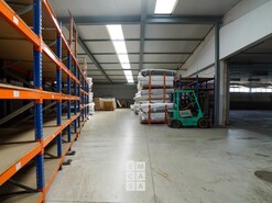 Armaz�m T0 - Vila de Cucuj�es, Oliveira de Azem�is, Aveiro - Miniatura: 21/24