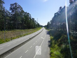 Armaz�m T0 - Loureiro, Oliveira de Azem�is, Aveiro - Miniatura: 9/20