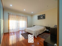 Moradia T3 - Pinheiro da Bemposta, Oliveira de Azem�is, Aveiro - Miniatura: 12/24