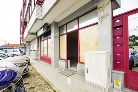 Loja T0 - Lourosa, Santa Maria da Feira, Aveiro - Miniatura: 1/12