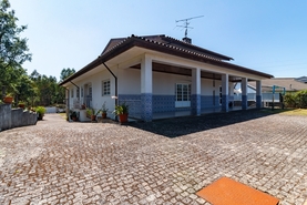 Moradia T3 - Pinheiro da Bemposta, Oliveira de Azem�is, Aveiro - Miniatura: 16/22