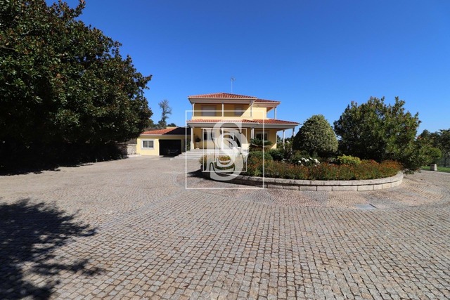 Moradia T4 - Abade de Neiva, Barcelos, Braga - Imagem grande