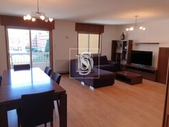 Apartamento T4 - Arcozelo, Barcelos, Braga - Miniatura: 1/7